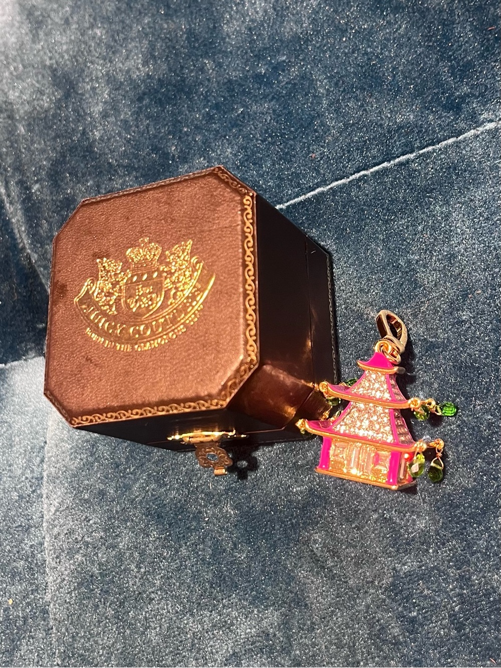 RARE Juicy Couture Pink Asian Pagoda Charm/Pendant w Green Crystal Drops - Picture 15 of 16